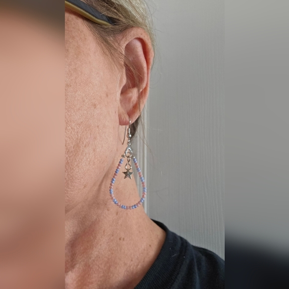 Patriotic Earrings - Picture 3 of 4